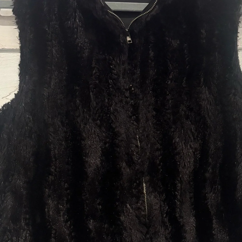 Aqua Bloomingdales  Black Faux Fur Vest size small. Zip up with pockets